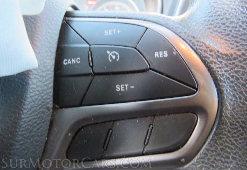 2020 Jeep Cherokee - Image 44