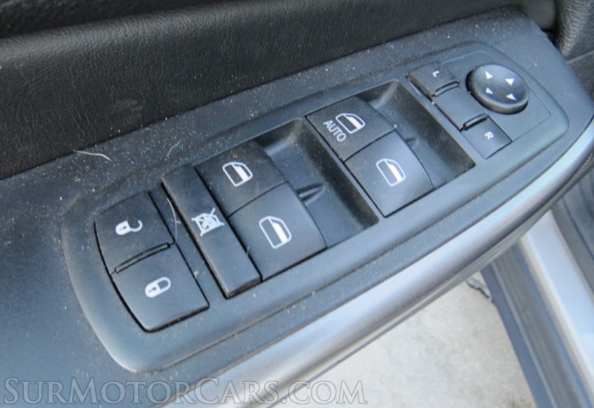 2020 Jeep Cherokee - Image 41