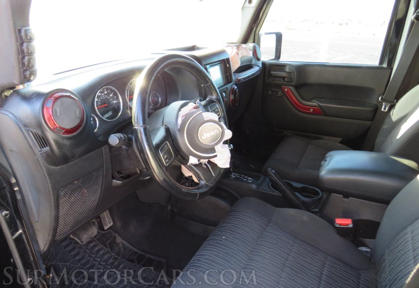 2012 Jeep Wrangler Unlimited - Image 31
