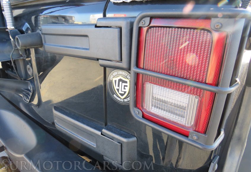 2012 Jeep Wrangler Unlimited - Image 30