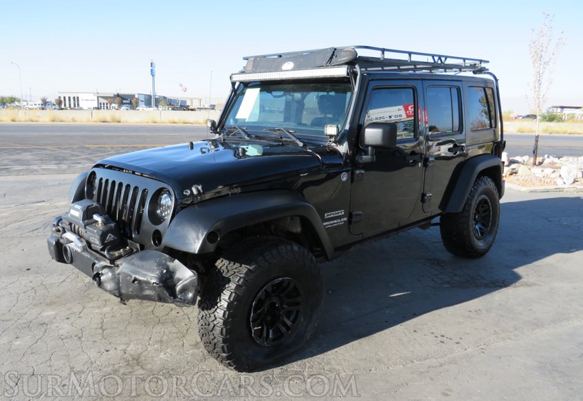 2012 Jeep Wrangler Unlimited - Image 3