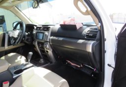 2014 Toyota 4Runner - Image 22