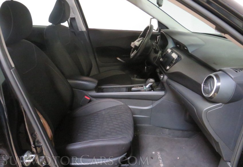 2021 Nissan Kicks - Image 23