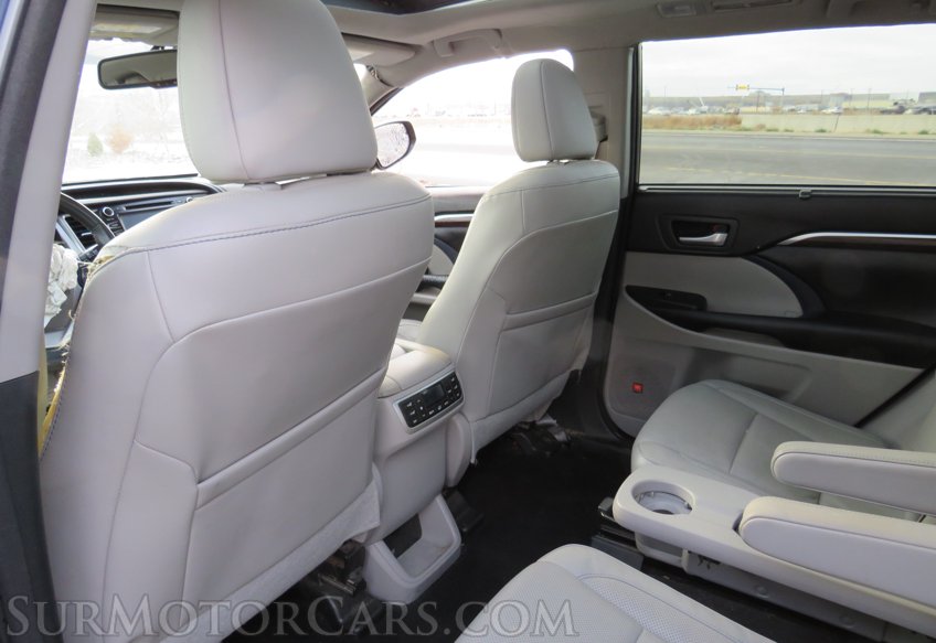 2016 Toyota Highlander - Image 24