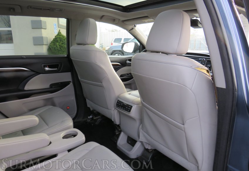 2016 Toyota Highlander - Image 22