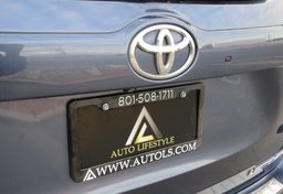 2016 Toyota Highlander - Image 12