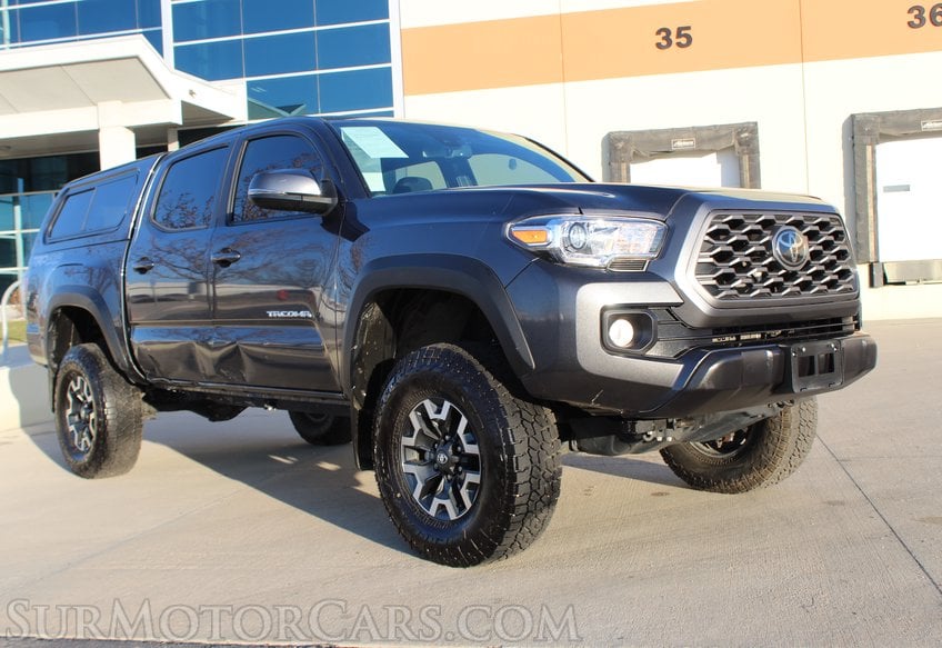 2023 Toyota Tacoma 4x4 TRD Off-Road - Image 2