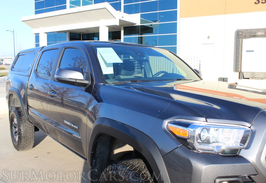 2023 Toyota Tacoma 4x4 TRD Off-Road - Image 17