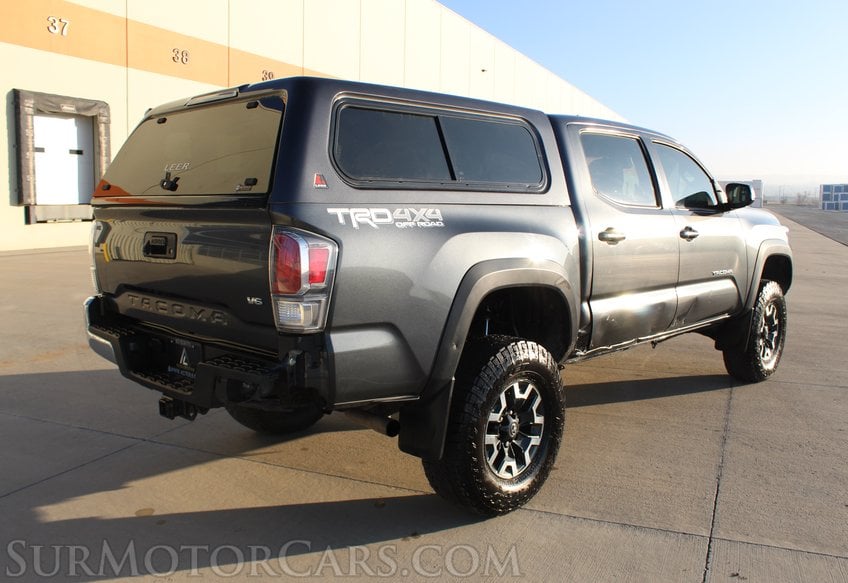 2023 Toyota Tacoma 4x4 TRD Off-Road - Image 8