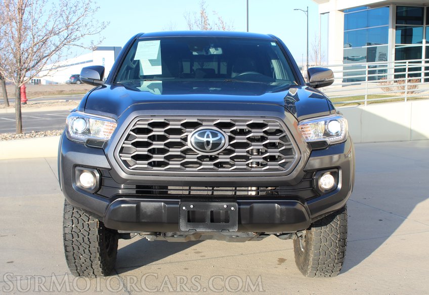 2023 Toyota Tacoma 4x4 TRD Off-Road - Image 13