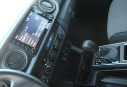 2023 Toyota Tacoma 4x4 TRD Off-Road - Image 58