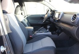 2023 Toyota Tacoma 4x4 TRD Off-Road - Image 39