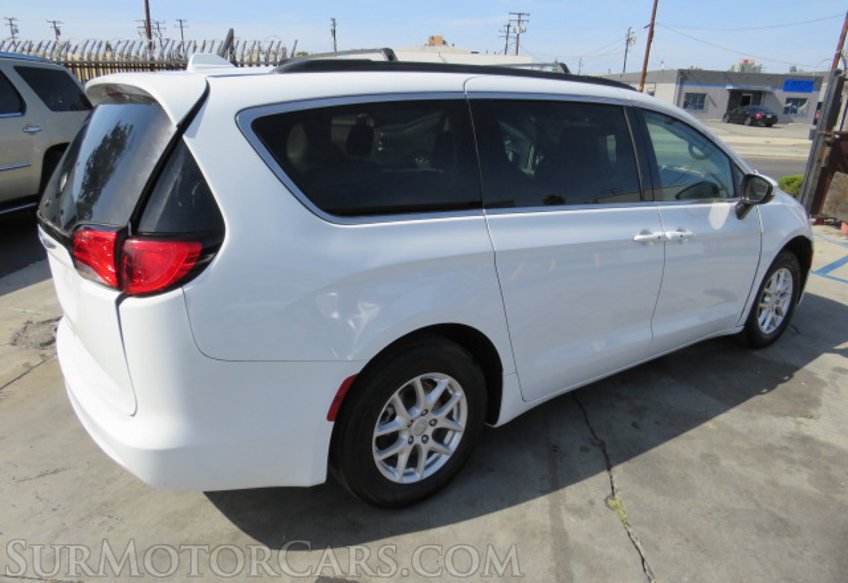 2020 Chrysler Voyager - Image 6