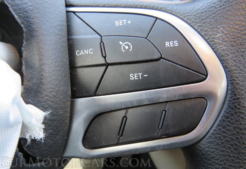 2020 Chrysler Voyager - Image 35