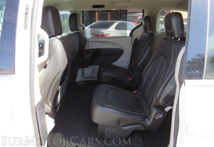 2020 Chrysler Voyager - Image 21