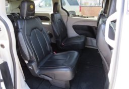 2020 Chrysler Voyager - Image 28