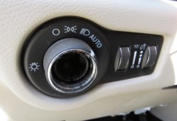 2020 Chrysler Voyager - Image 37