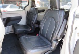 2020 Chrysler Voyager - Image 27
