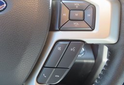 2018 Ford Super Duty F-350 DRW - Image 58