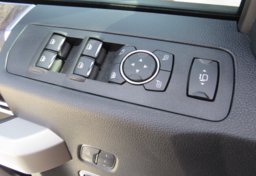 2018 Ford Super Duty F-350 DRW - Image 59