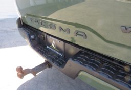 2021 Toyota Tacoma 4WD - Image 21