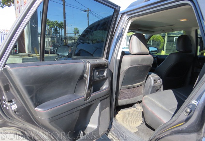 2020 Toyota 4Runner - Image 21