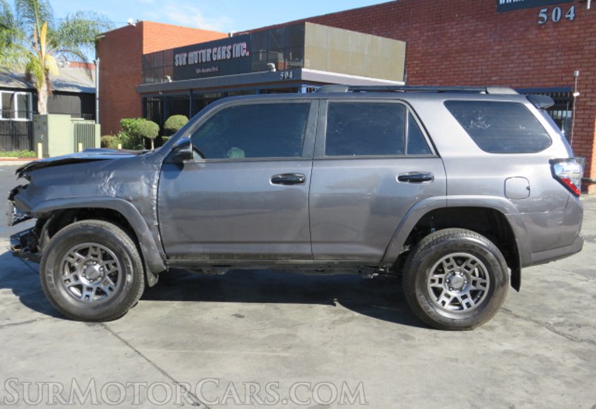 2020 Toyota 4Runner - Image 7