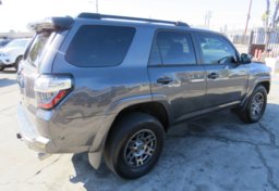 2020 Toyota 4Runner - Image 9