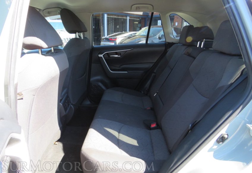 2021 Toyota RAV4 - Image 31