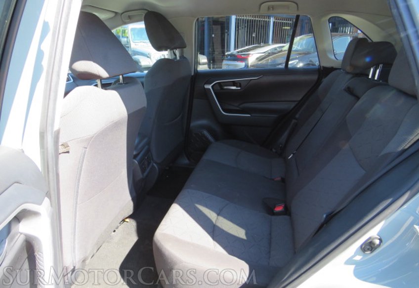 2021 Toyota RAV4 - Image 27