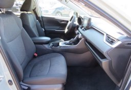 2021 Toyota RAV4 - Image 30