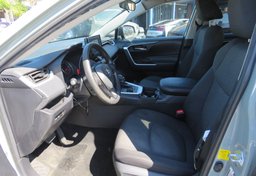 2021 Toyota RAV4 - Image 29