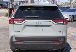 2021 Toyota RAV4 - Image 11