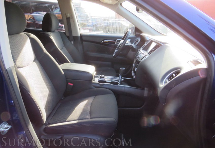 2020 Nissan Pathfinder - Image 22