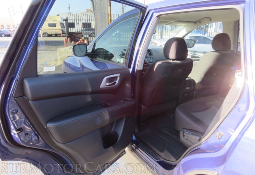 2020 Nissan Pathfinder - Image 26