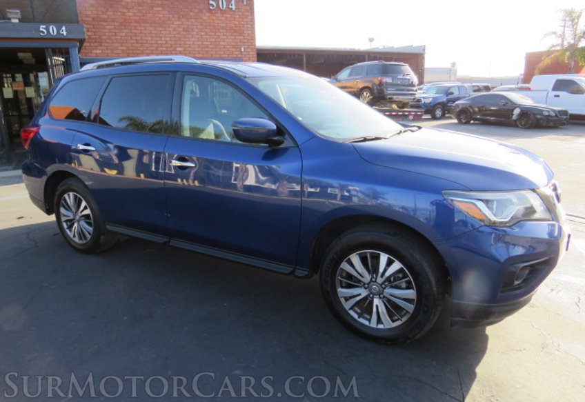2020 Nissan Pathfinder - Image 4