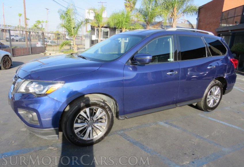 2020 Nissan Pathfinder - Image 3