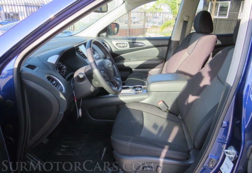 2020 Nissan Pathfinder - Image 25