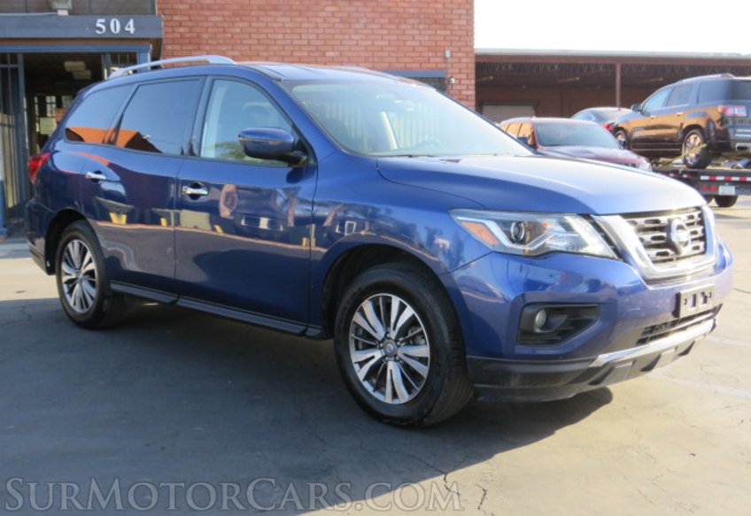 2020 Nissan Pathfinder - Image 2