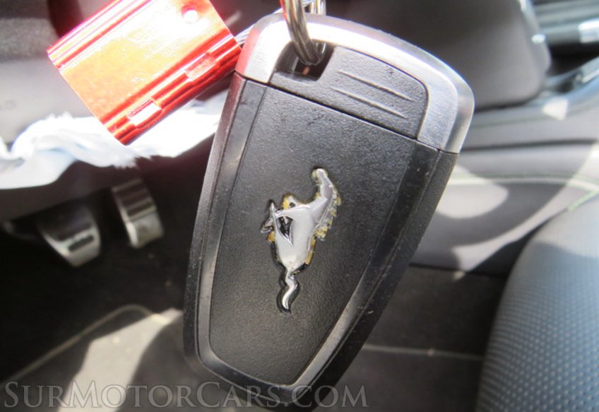 2019 Ford Mustang - Image 40