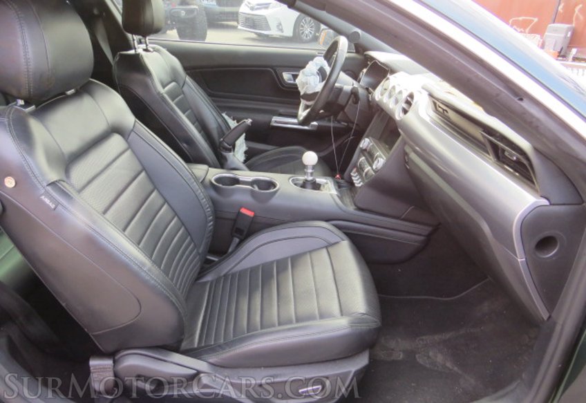 2019 Ford Mustang - Image 24