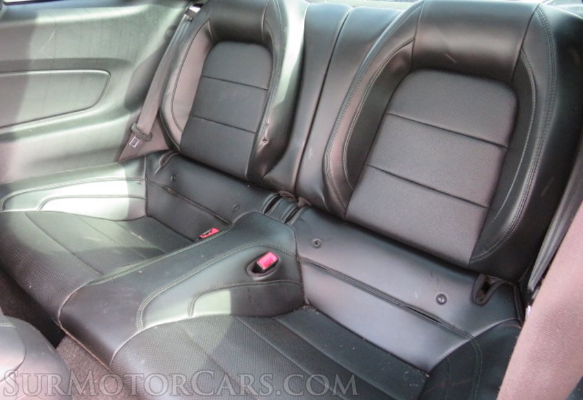 2019 Ford Mustang - Image 25