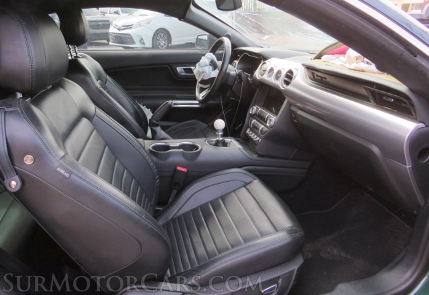 2019 Ford Mustang - Image 22