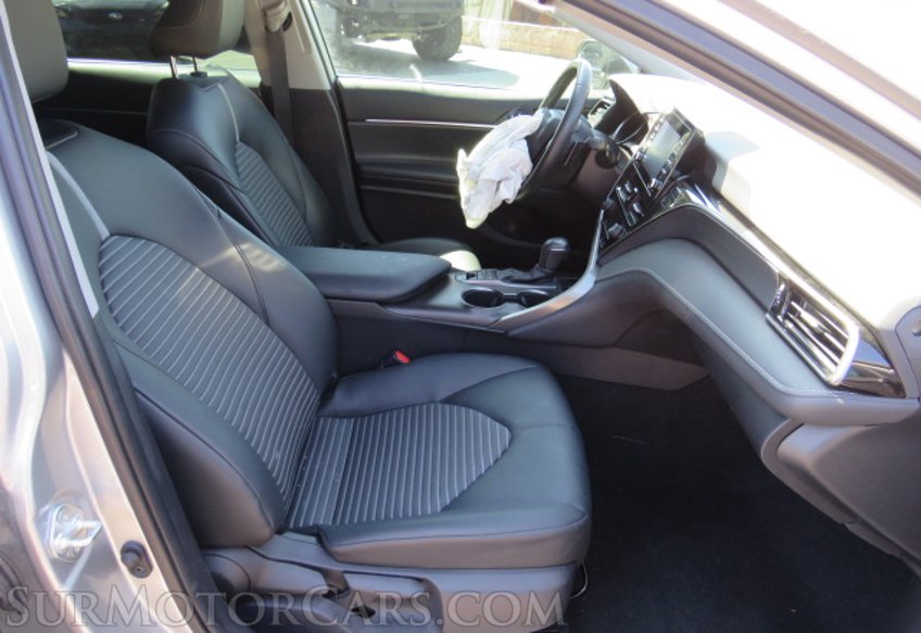 2021 Toyota Camry - Image 24