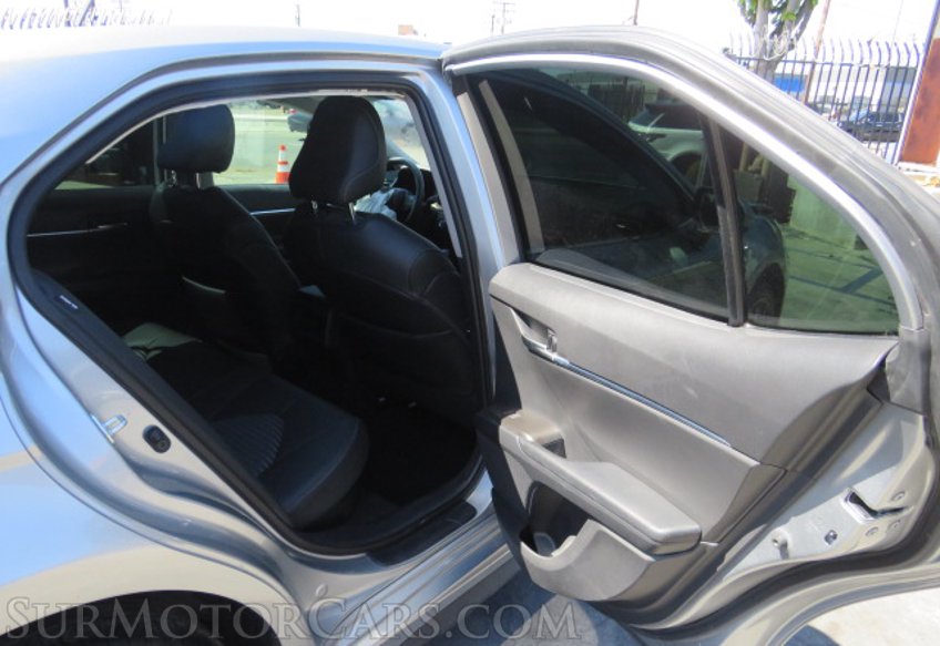 2021 Toyota Camry - Image 22