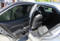 2021 Toyota Camry - Image 21