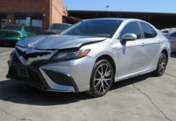 2021 Toyota Camry - Image 3