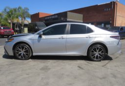 2021 Toyota Camry - Image 6