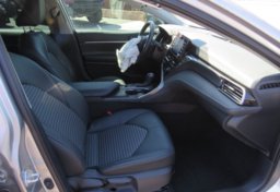 2021 Toyota Camry - Image 28