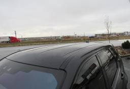 Thumbnail of 2017 Land Rover Discovery Sport